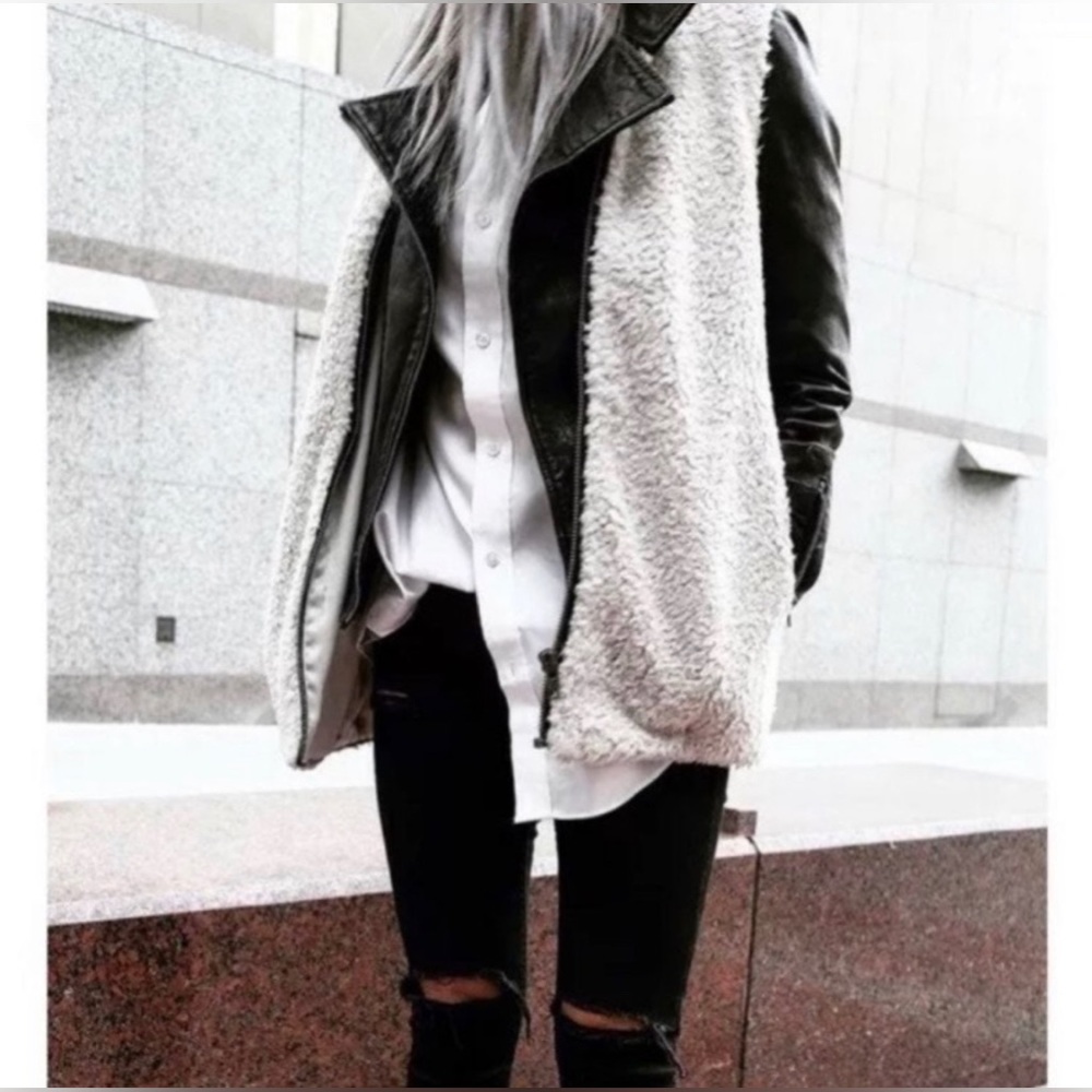Aritzia Wilfred chateau vest Sherpa faux fur fully lined, side seem pockets